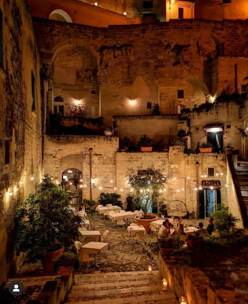 Where to Eat & Drink